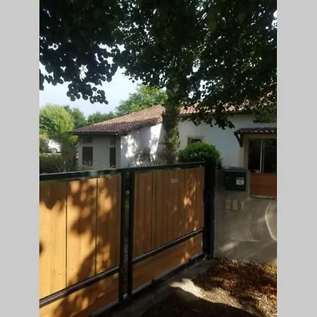 Landaise Semesterbostad Pouydesseaux